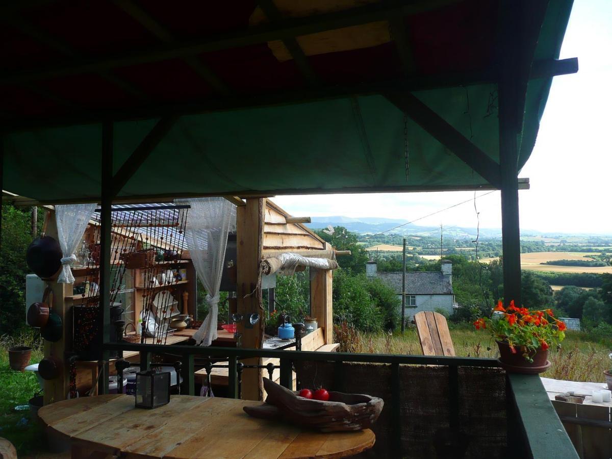 New Inn Brilley Whitney Luaran gambar